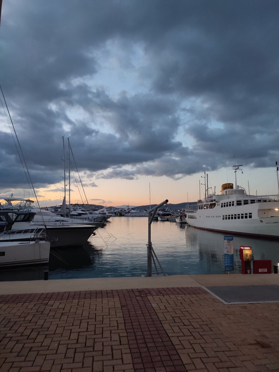 Fotos do tempo em Palaio Faliro. Previsões do tempo com lindas fotos de Natasouliii