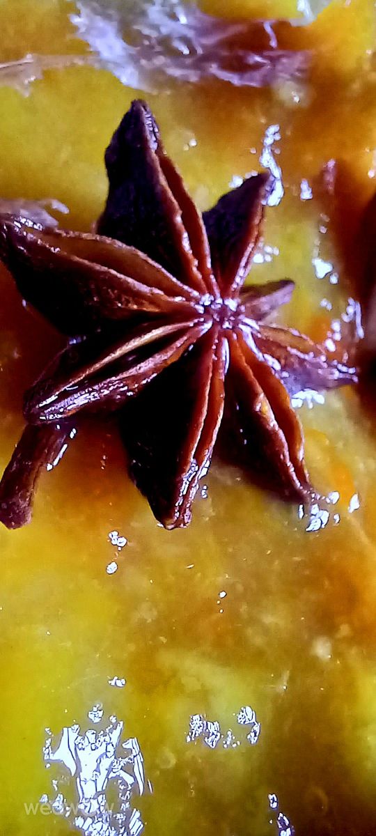 Weather forecasts with beautiful photos by MOR