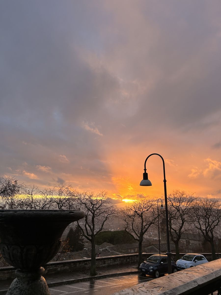 写真家 SmileyKarasho、ペルージャの天気写真 - Weawow