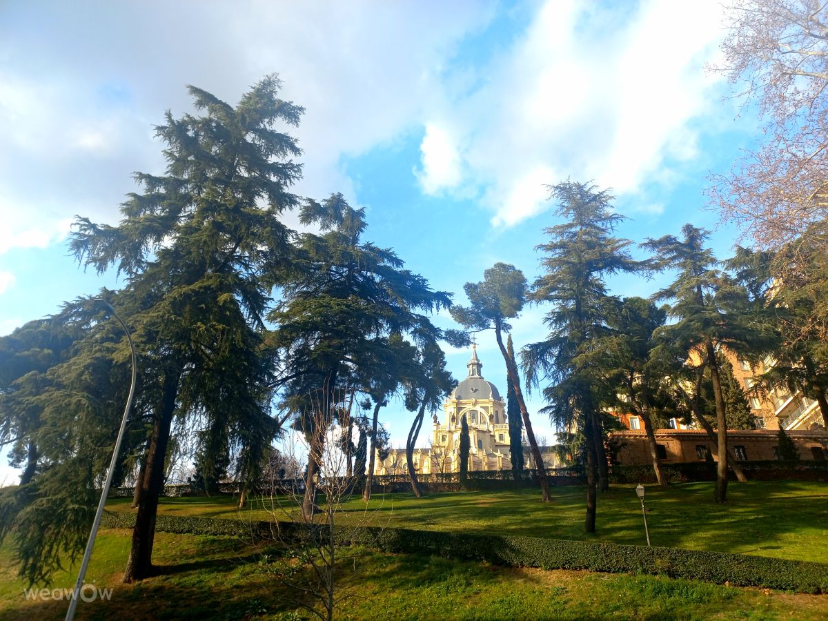 Weather Photos in Madrid. Weather forecasts with beautiful photos by AveLore