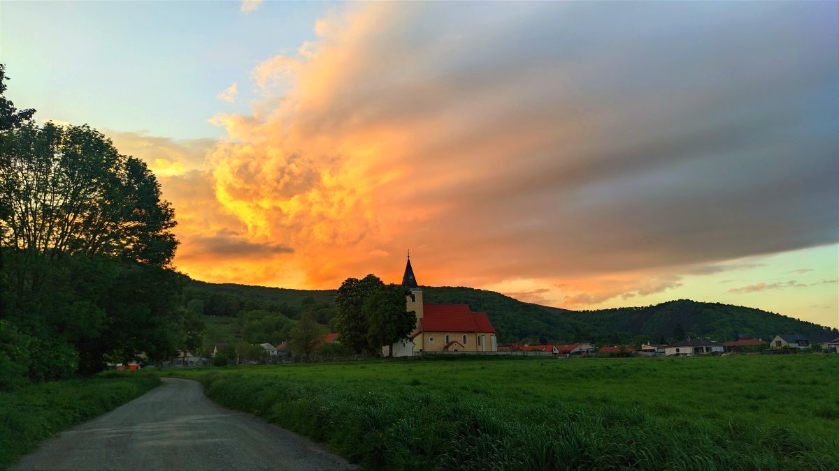 Weather forecasts with beautiful photos by Lanino77
