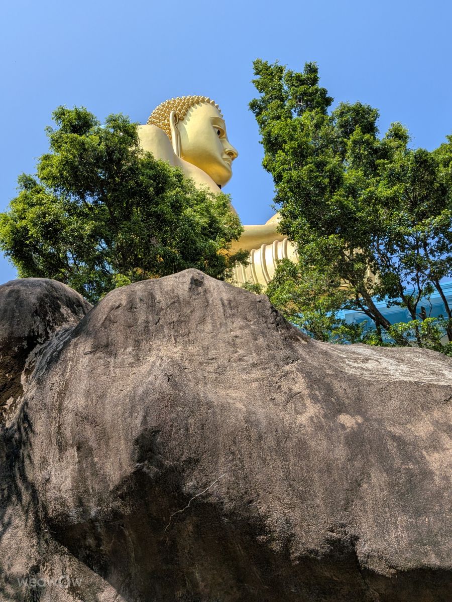 Weather forecasts with beautiful photos by lunatibi