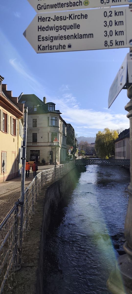 Photographer Tercis, Weather Photos in Ettlingen - Weawow