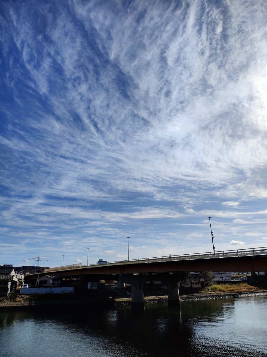 岡山縣的天气照片. 天气预报，带あさのジジ精美的照片