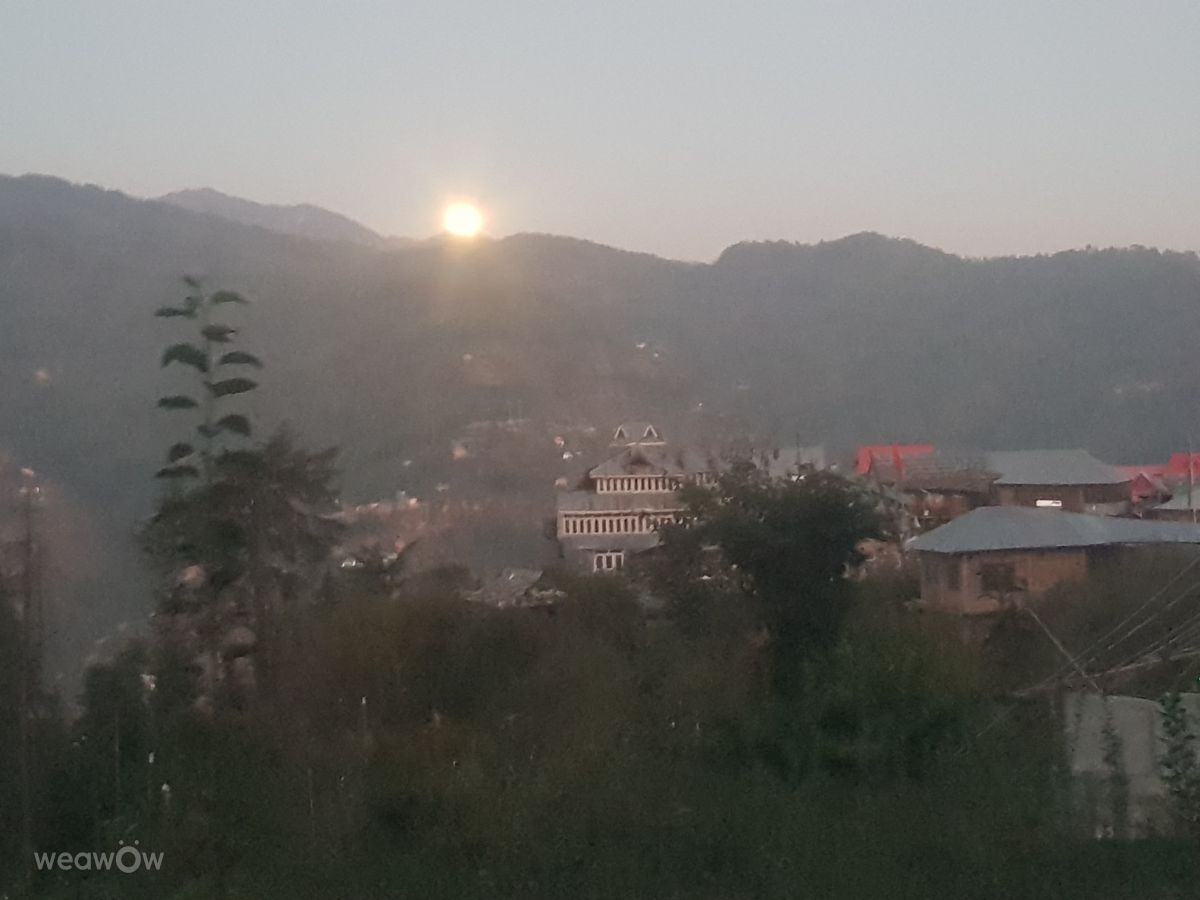 Weather Photos in Himachal Pradesh. Weather forecasts with beautiful photos by Ronit Azta