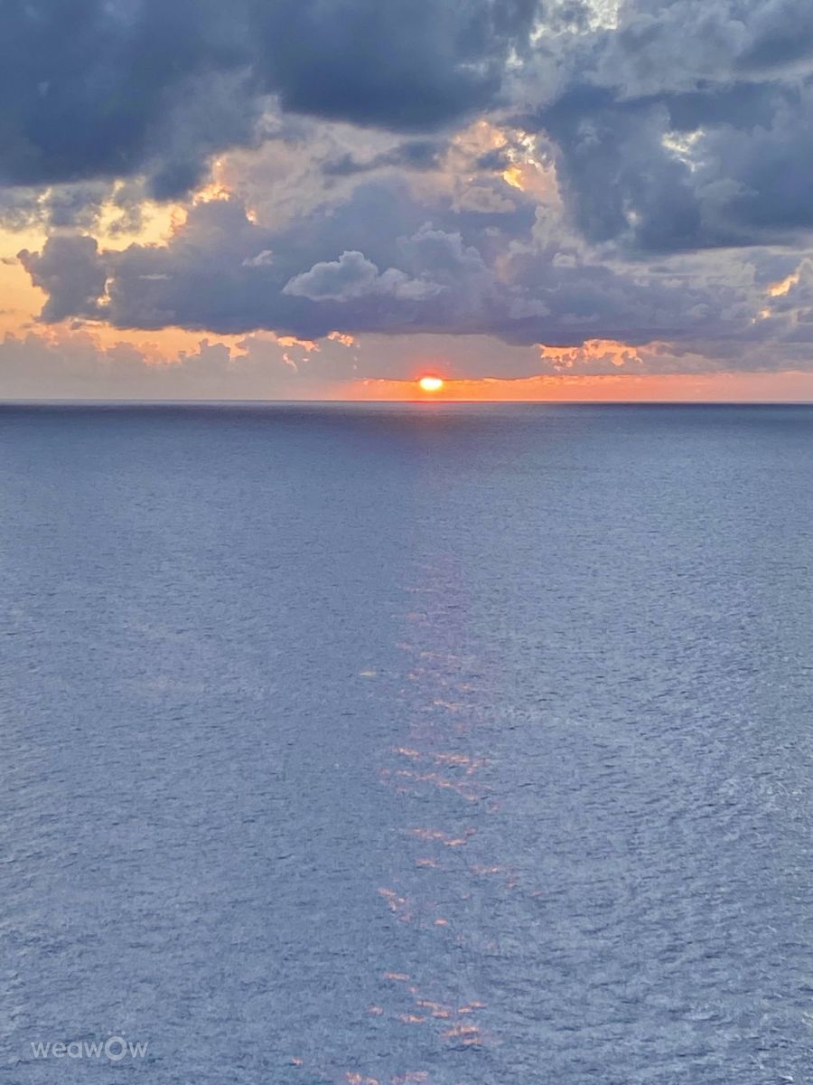 Weather Photos in Cayman Islands. Weather forecasts with beautiful photos by LadyLesa