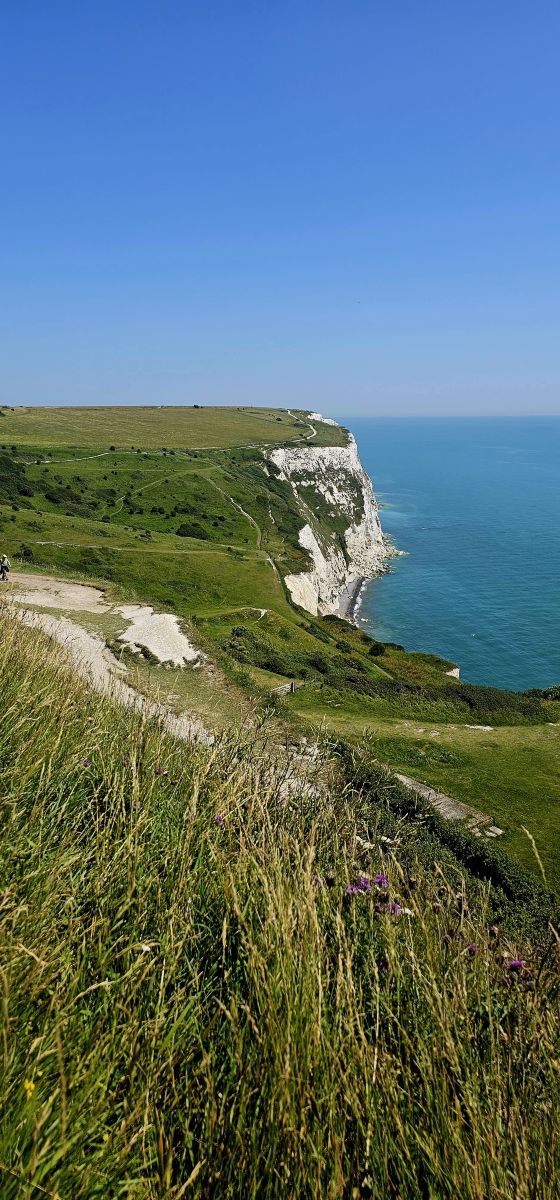 Weather Photos in United Kingdom. Weather forecasts with beautiful photos by Greenbroker
