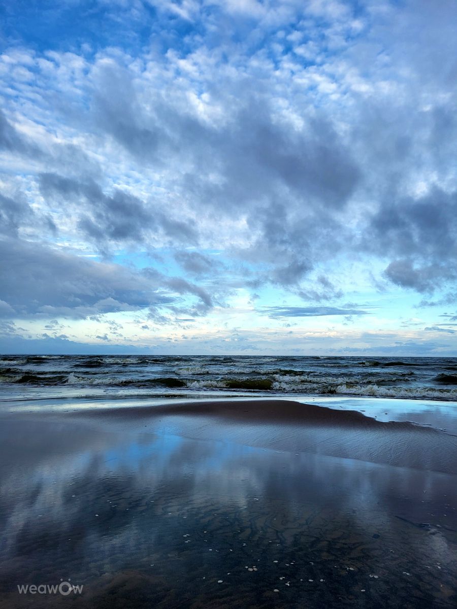 Weather forecasts with beautiful photos by Alisha
