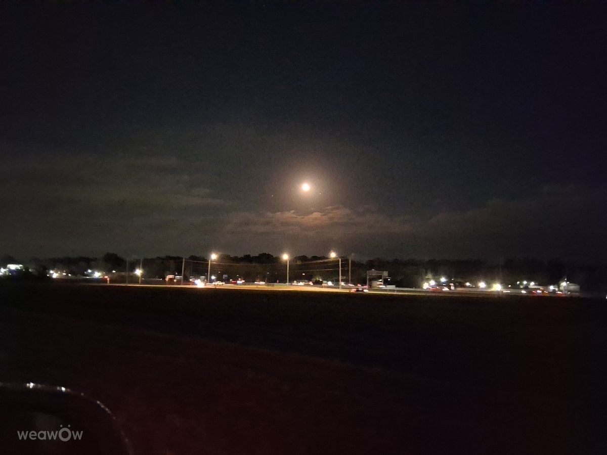 密蘇里州的天气照片. 天气预报，带Sheena Woody精美的照片