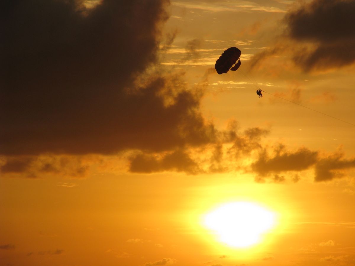 Weather forecasts with beautiful photos by krytenator