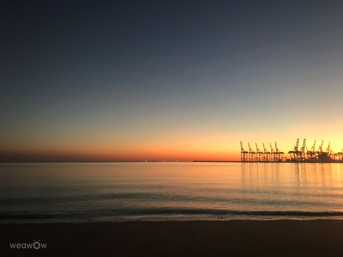 Weather forecasts with beautiful photos by phantran