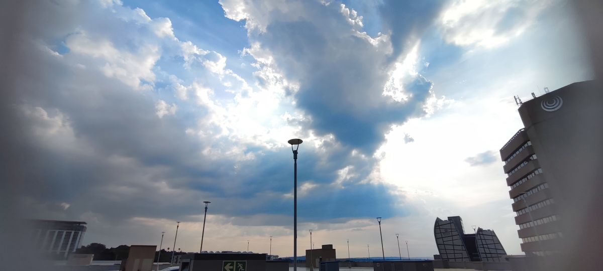 Fotos do tempo em Gauteng. Previsões do tempo com lindas fotos de MsTayTay