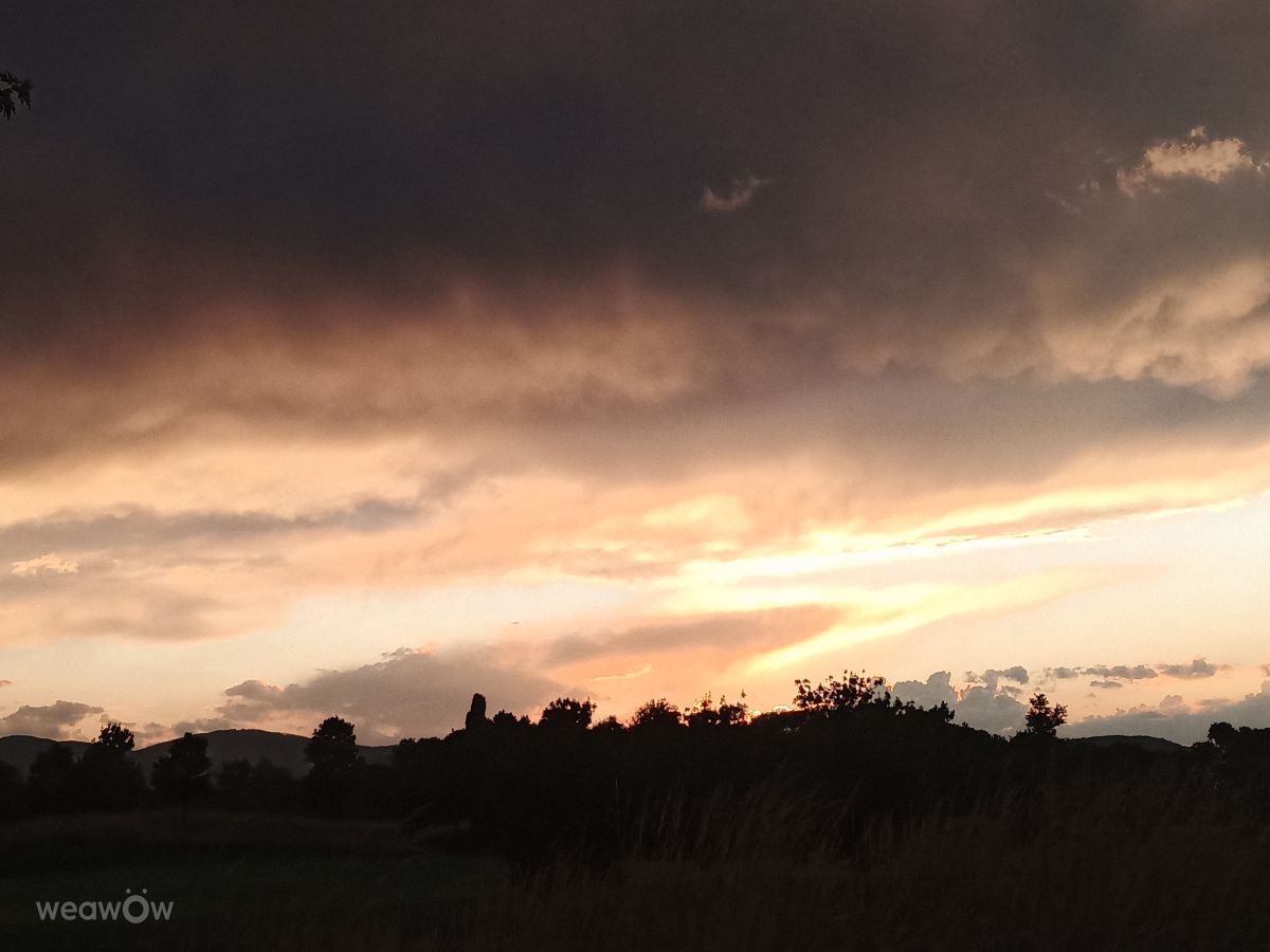 Photographer Kripo, Weather Photos in Oberwaltersdorf - Weawow