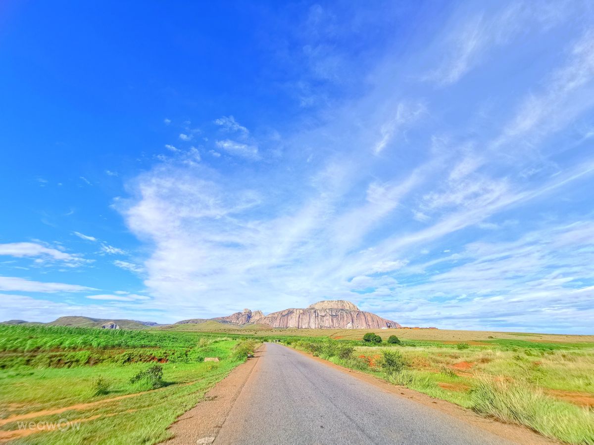 Weather forecasts with beautiful photos by Hoby Nanah