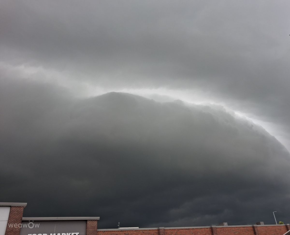 Weather forecasts with beautiful photos by DarkLord57