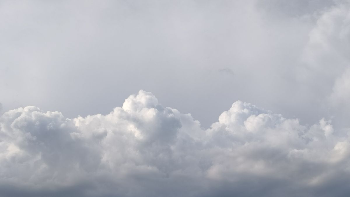 シナヤの天気写真. YanBogの美しい写真による天気予報