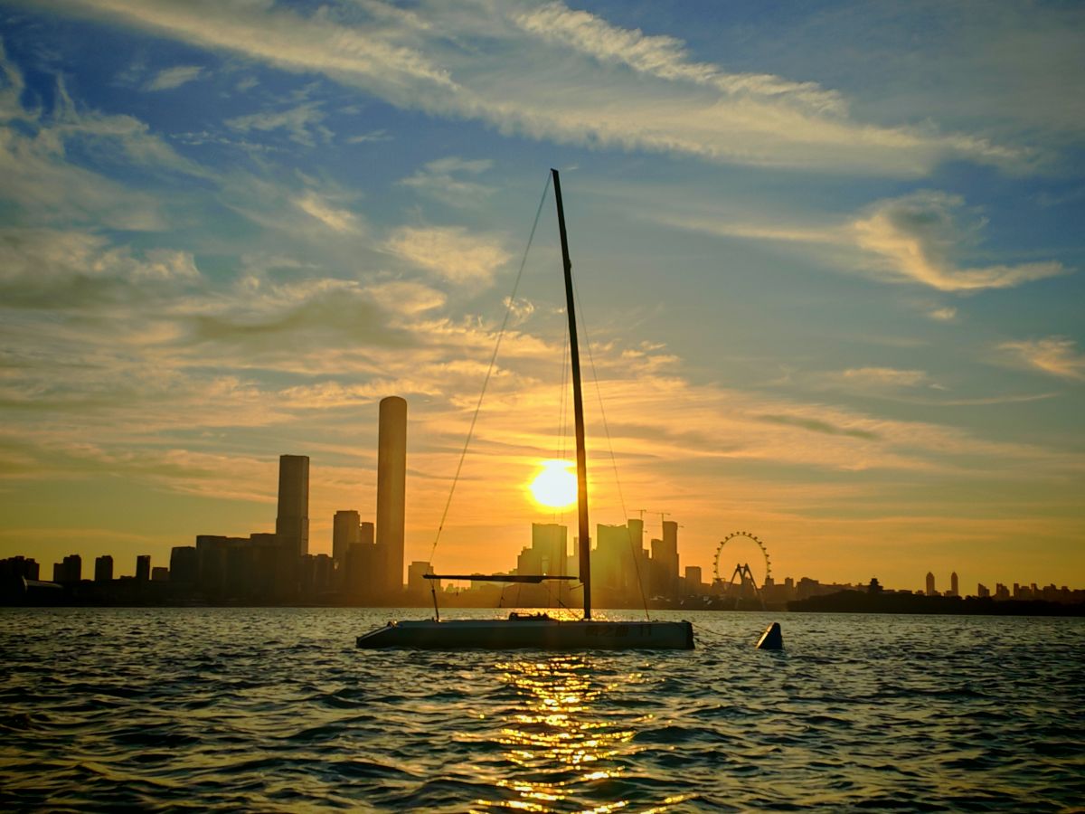 Weather forecasts with beautiful photos by Pericles