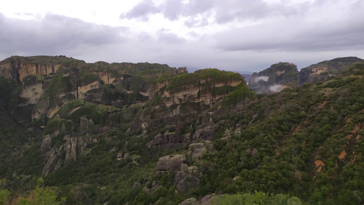 Weather Photos in Thessaly. Weather forecasts with beautiful photos by atomo