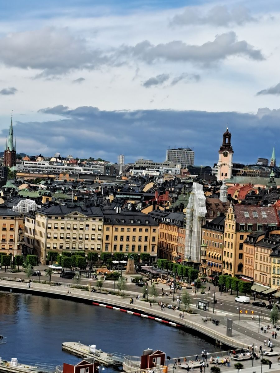 Weather Photos in Swedenborgsgatan. Weather forecasts with beautiful photos by NikolausMinas