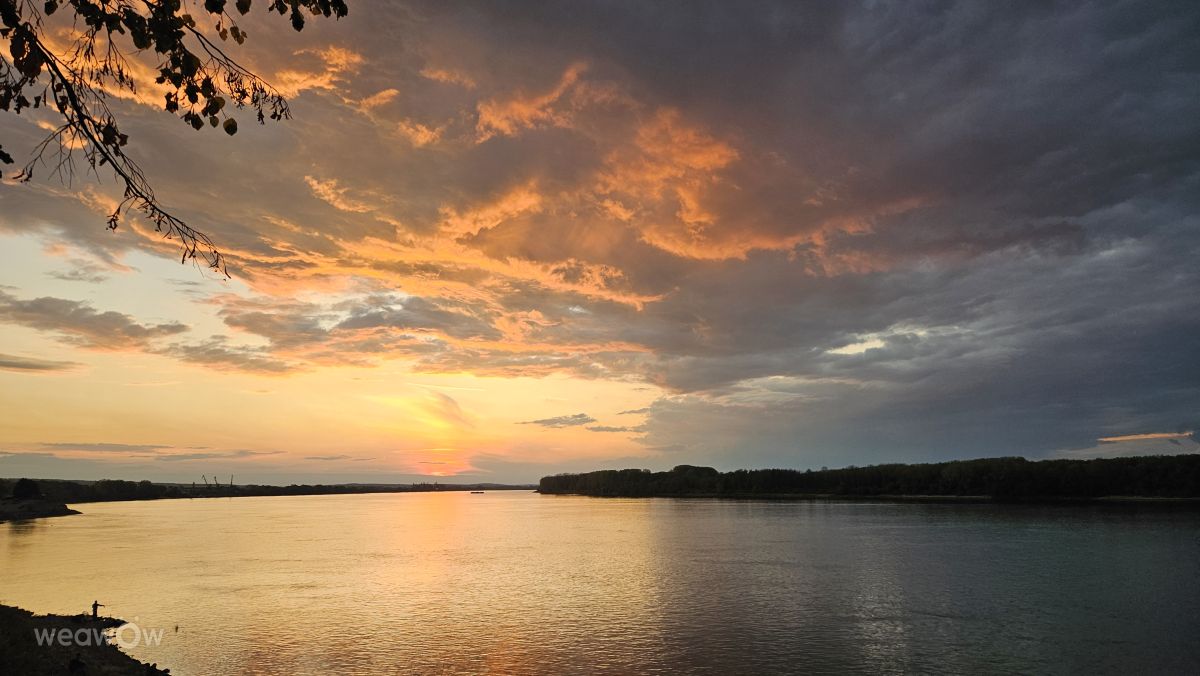 Previsões do tempo com lindas fotos de Snejinac