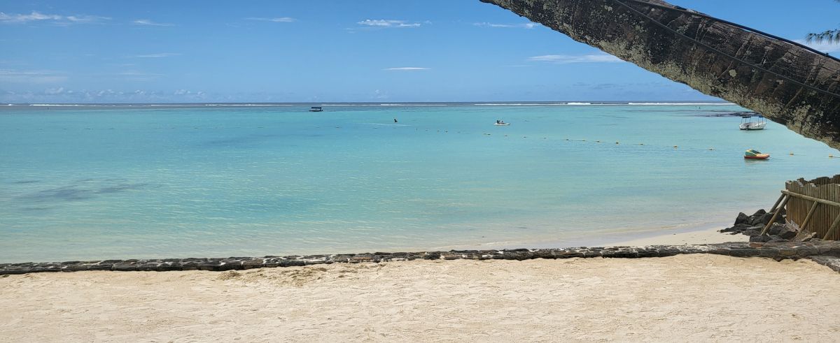Weather Photos in Mauritius. Weather forecasts with beautiful photos by Bobby Bukacek