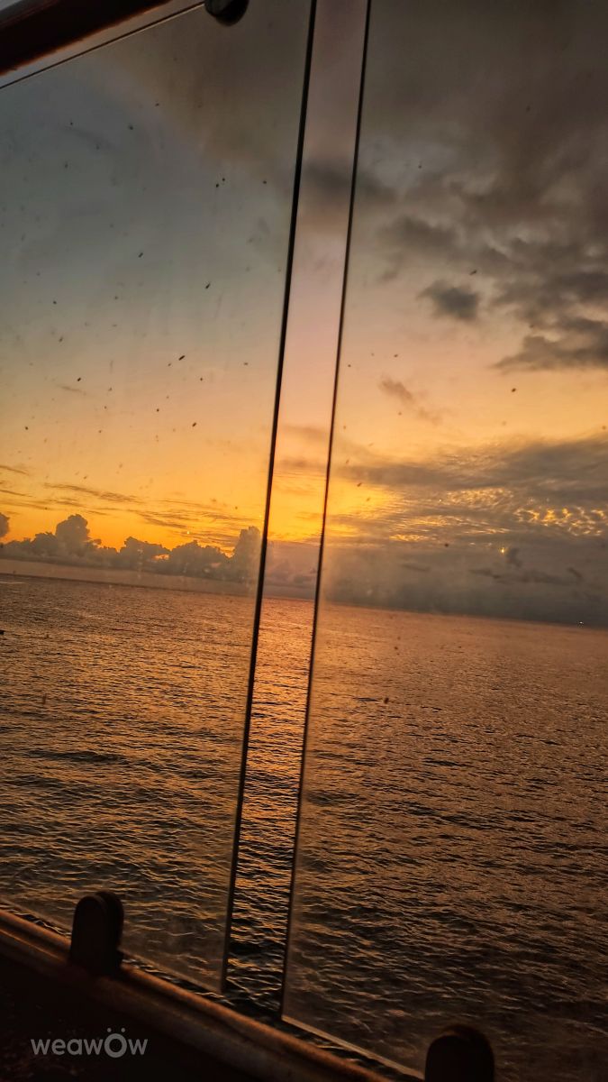 Weather forecasts with beautiful photos by Wakarima