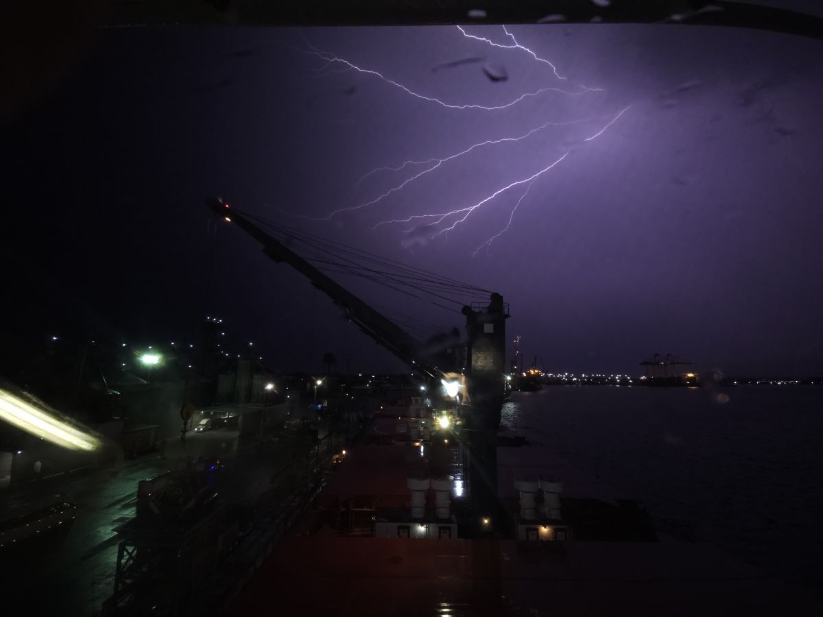 Weather Photos in Honduras. Weather forecasts with beautiful photos by viper12