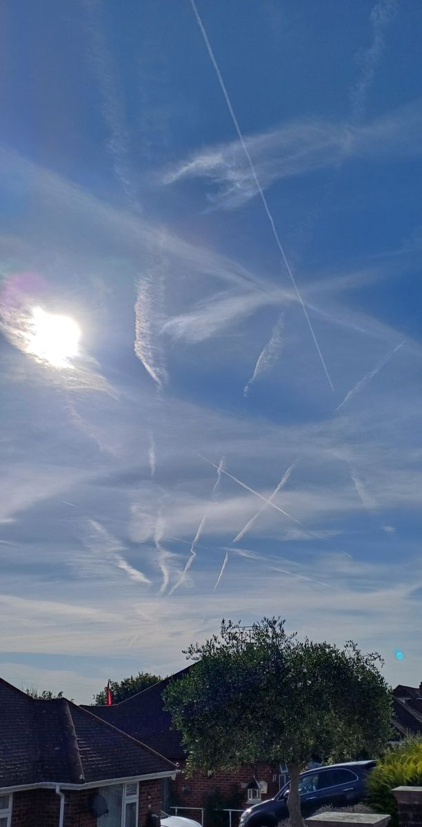 Allingtonの天気写真. Lolliの美しい写真による天気予報