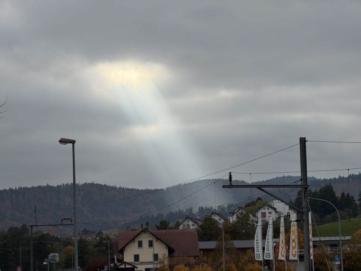 Photographe SwissEloi, Photos météo à Reconvilier - Weawow
