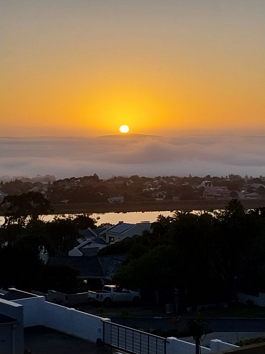Weather forecasts with beautiful photos by Bredasdorp