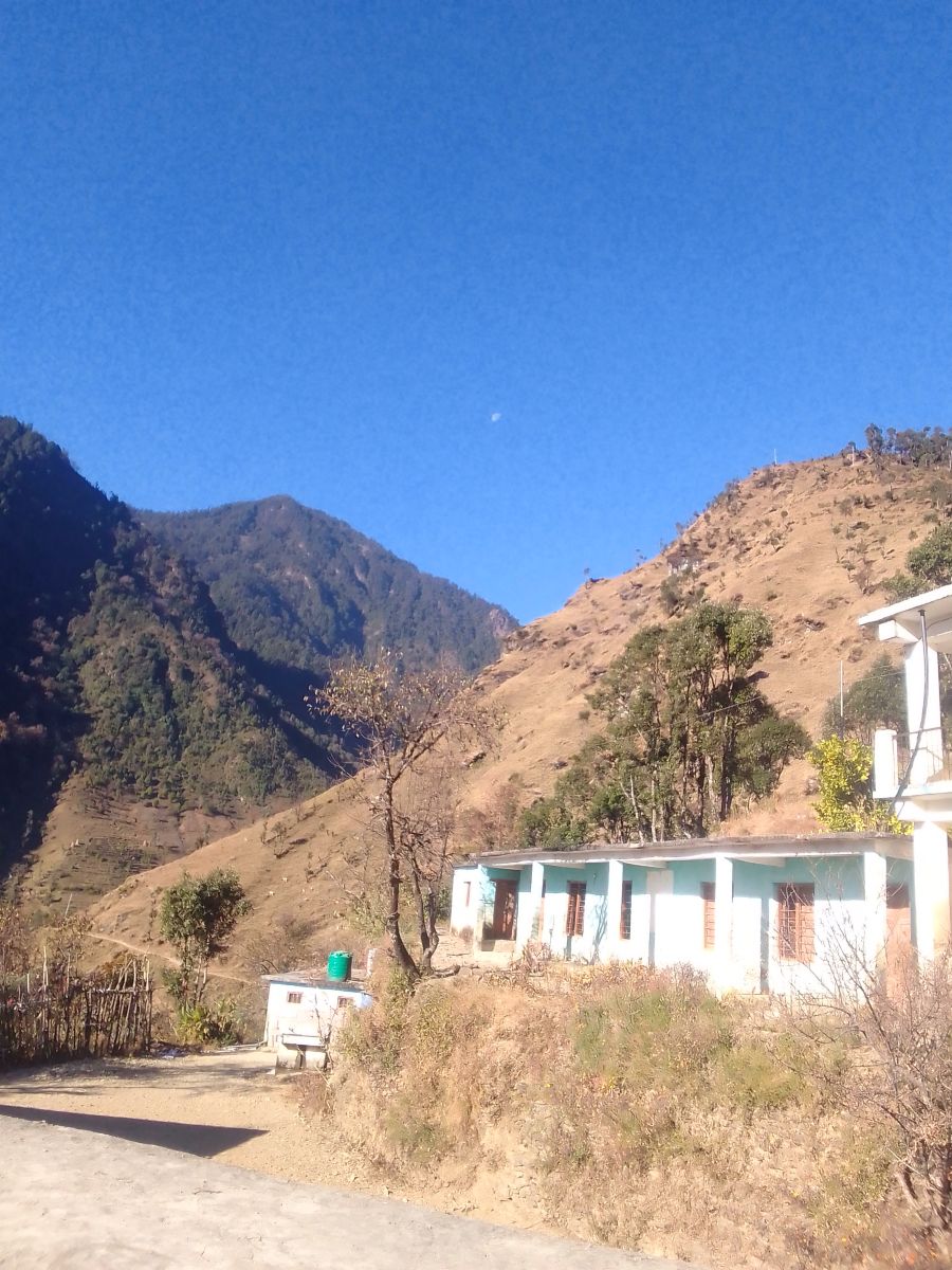 Weather Photos in Nepal. Weather forecasts with beautiful photos by Udaya Xettri