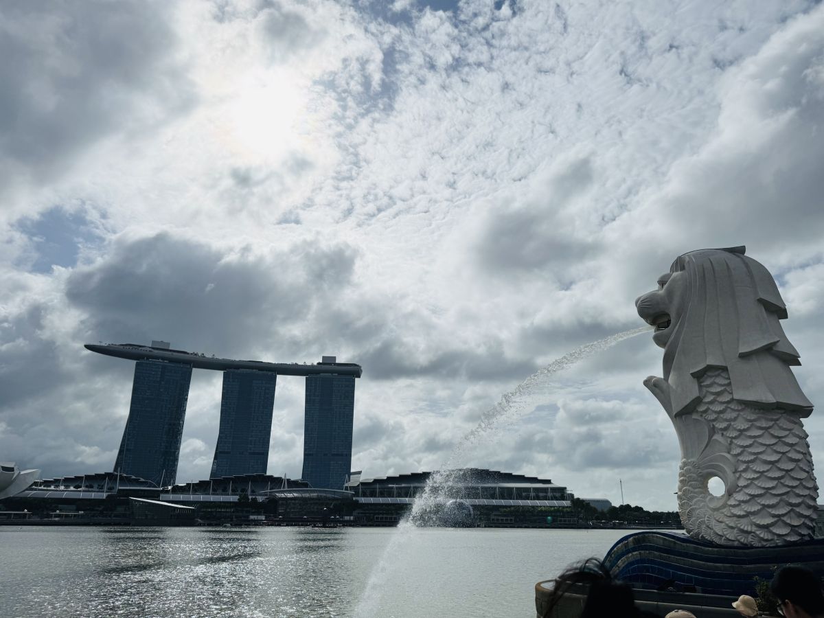 Weather forecasts with beautiful photos by mixiaoquan