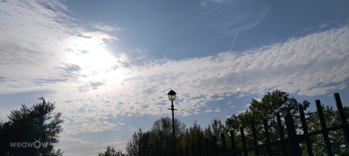 Weather Photos in United Kingdom. Weather forecasts with beautiful photos by Lea71