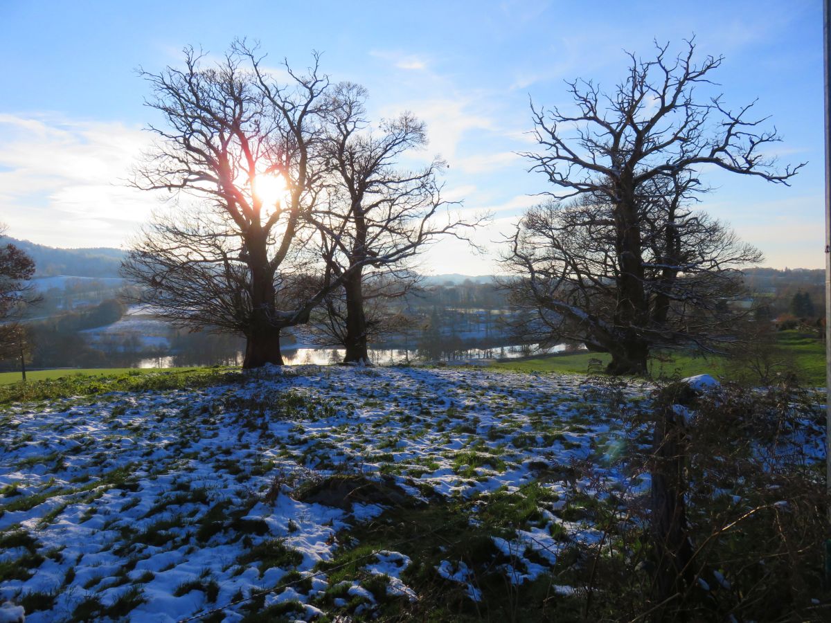 Weather Photos in Le Mayet-de-Montagne. Weather forecasts with beautiful photos by MariePhotos