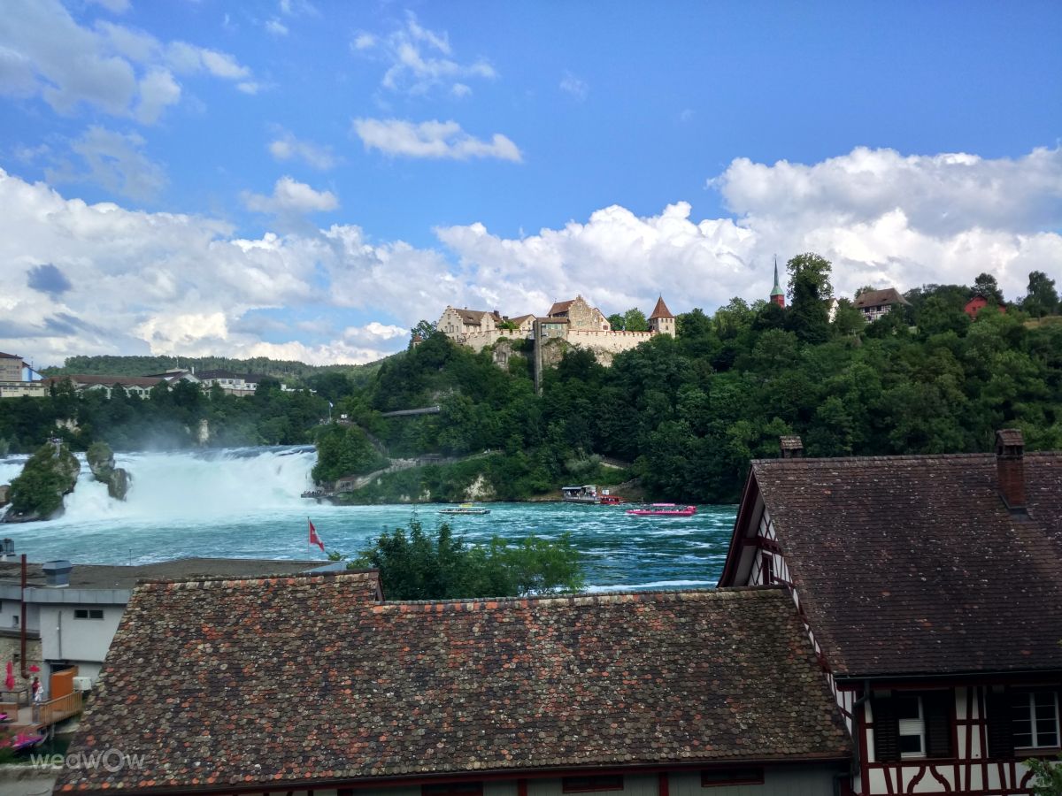 Neuhausen am Rheinfall的天气照片. 天气预报，带Normativ精美的照片