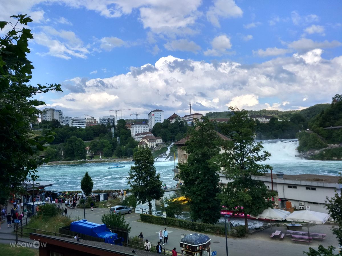 Neuhausen am Rheinfall的天气照片. 天气预报，带Normativ精美的照片