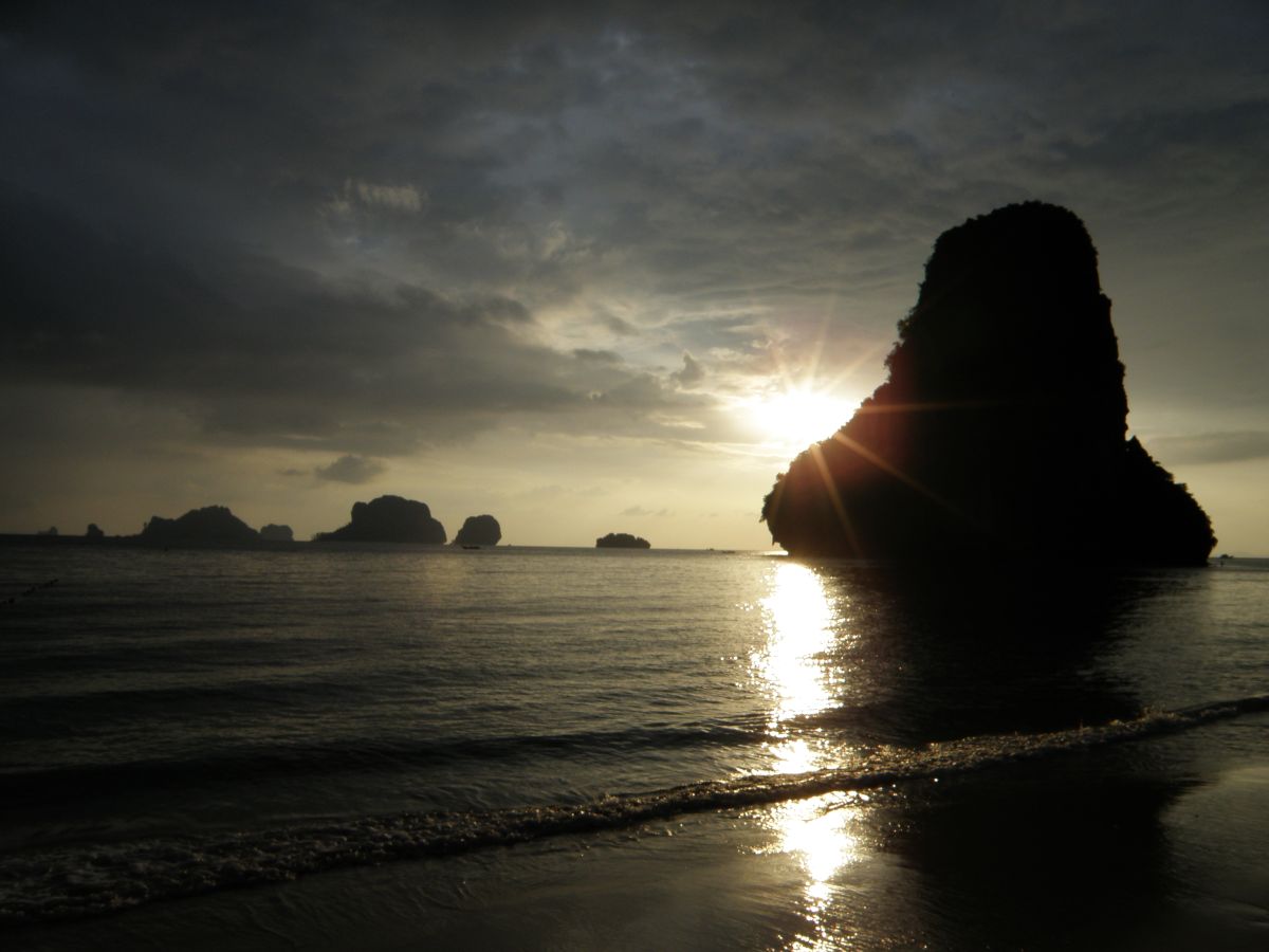 Weather forecasts with beautiful photos by Blackmahal