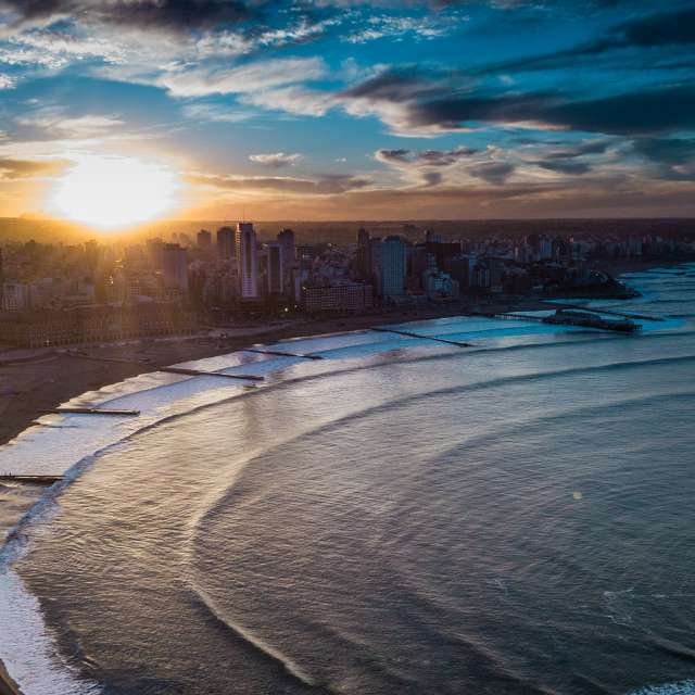 Weather forecasts with beautiful photos by marcelomdq