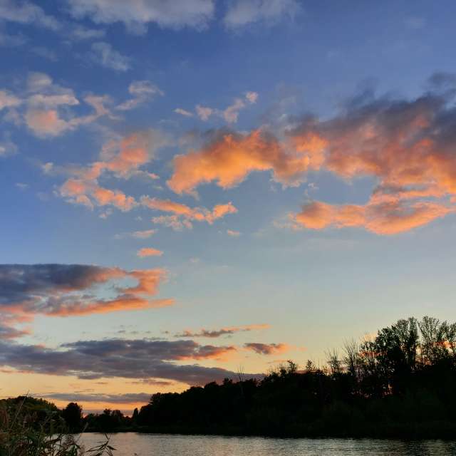 Cloudy. Weather forecasts with beautiful photos by Iryna Photos in Kharkiv