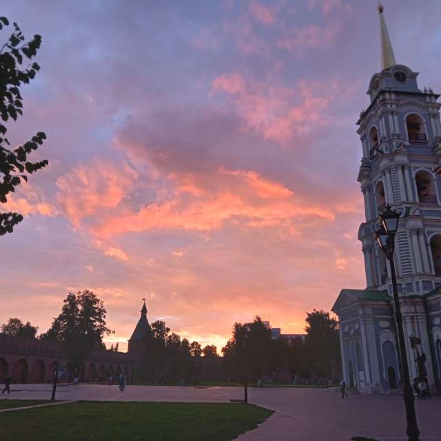 天气预报，带Tatyana Averkova精美的照片