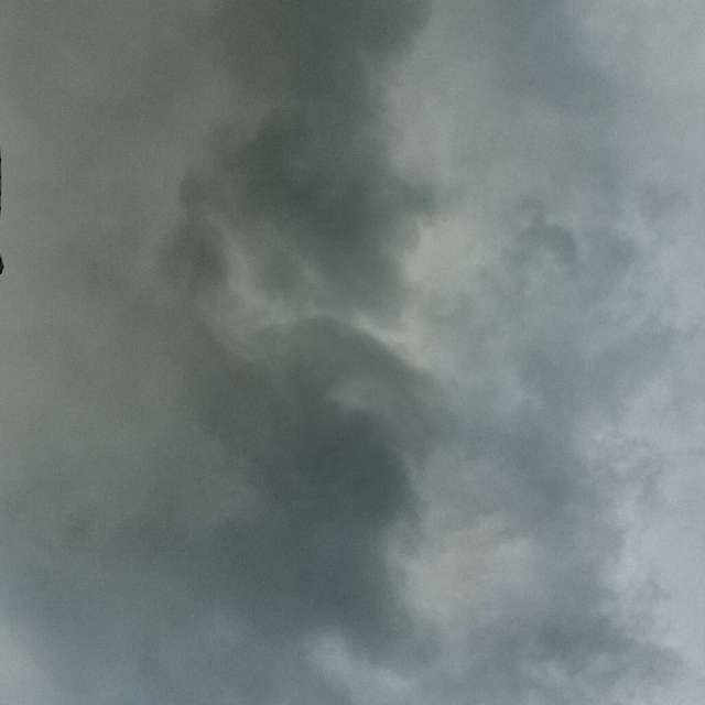 Coming. Weather forecasts with beautiful photos by Wen-ya Huang Photos in Kaohsiung City