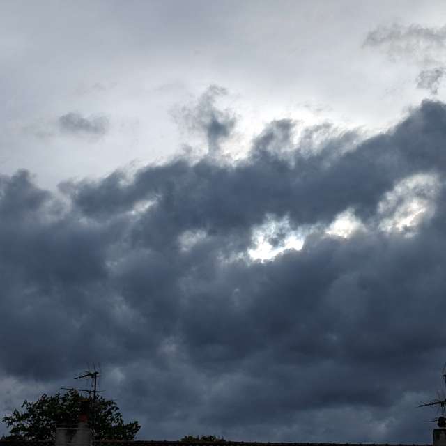 Stop. Weather forecasts with beautiful photos by Roytinez31 Photos in France