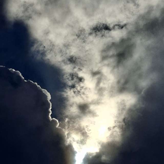 Fire. Weather forecasts with beautiful photos by Wen-ya Huang Photos in Kaohsiung City