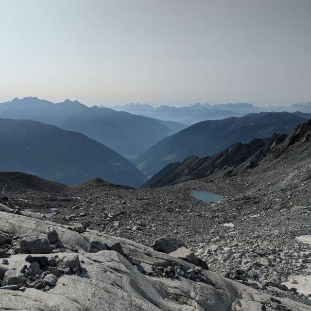 Weather forecasts with beautiful photos by leschless