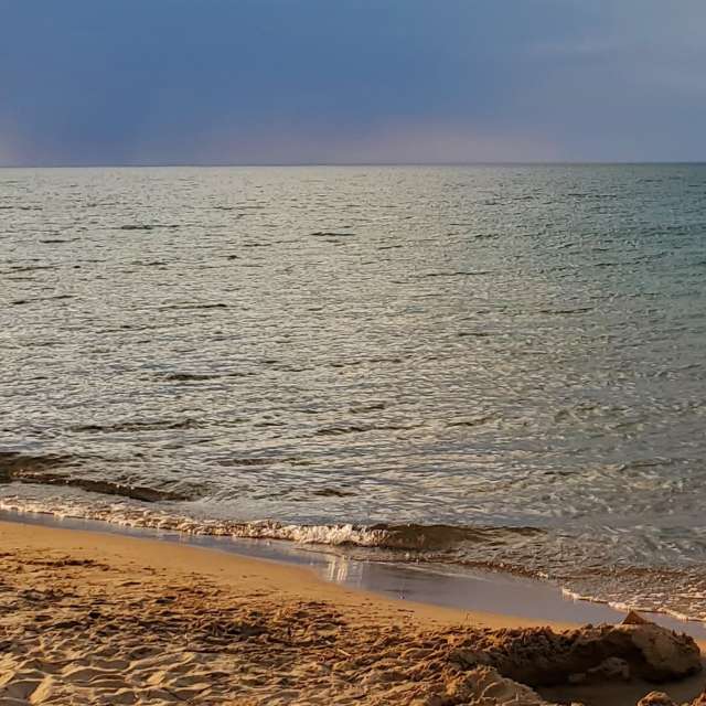 Weather forecasts with beautiful photos by Zim Lotsa