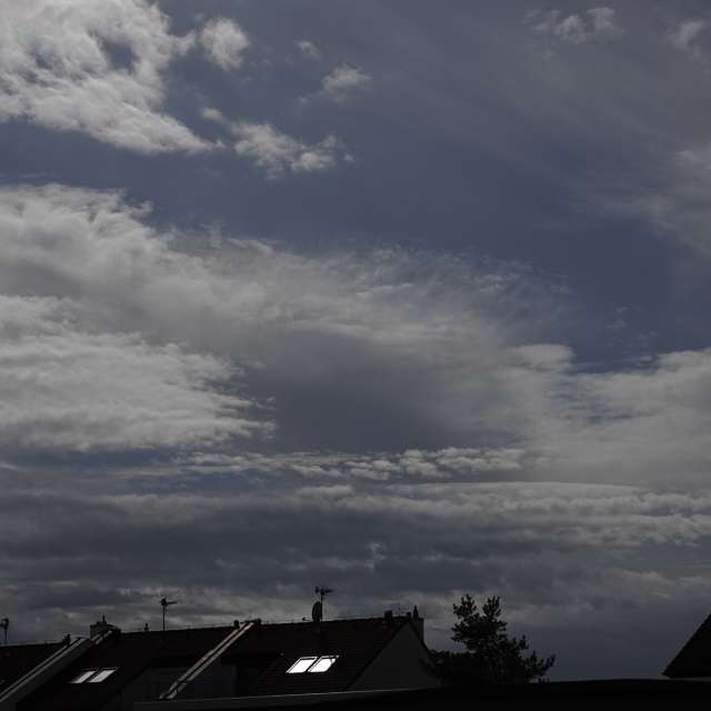 Fotos Luz. Previsões do tempo com lindas fotos de Vasek325 em Praha 12