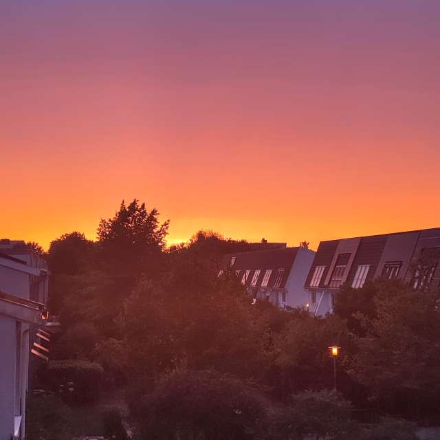 Orange. Weather forecasts with beautiful photos by Tercis Photos in Ettlingen