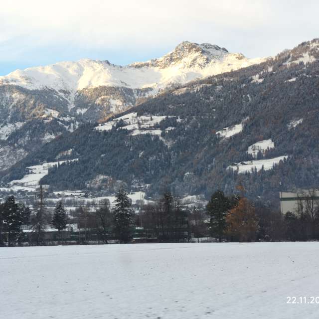 Weather forecasts with beautiful photos by PeterR