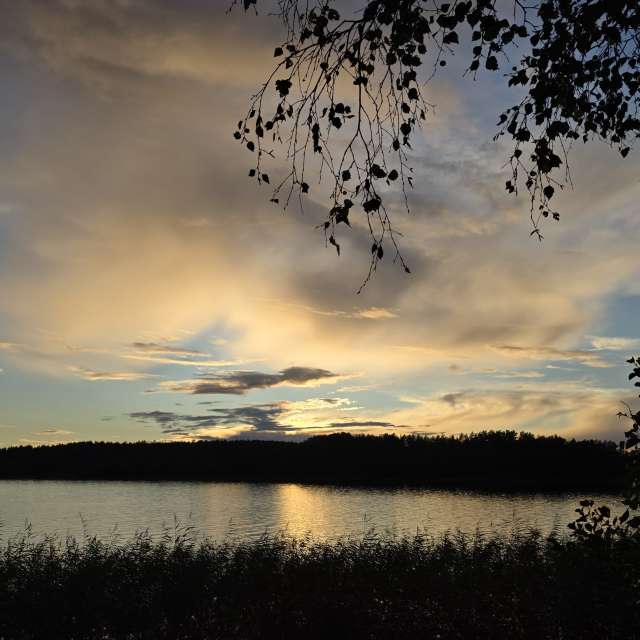 Weather forecasts with beautiful photos by Pietro Cici