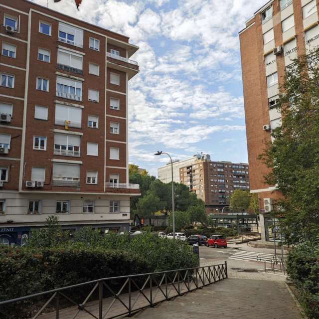 High. Weather forecasts with beautiful photos by Adri_fp Photos in Madrid